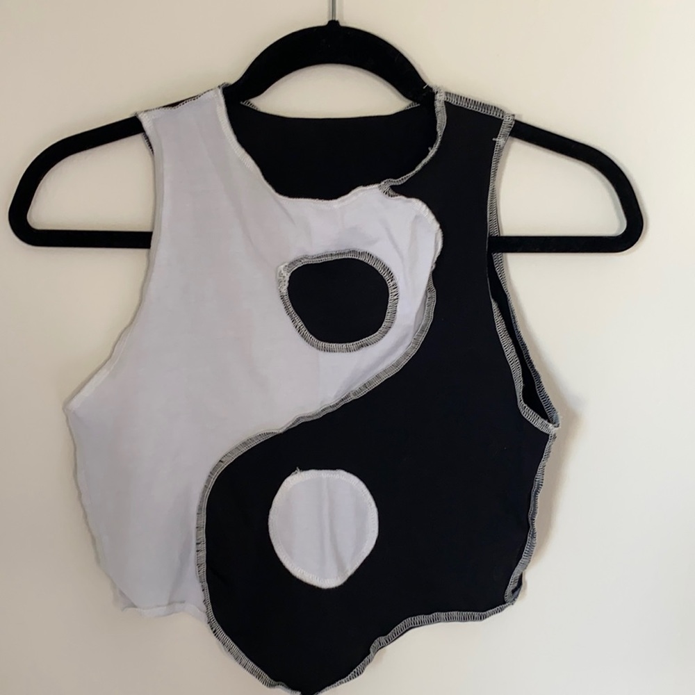 Yin Yang Tank